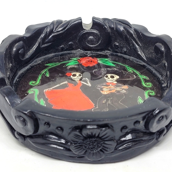 DK Other Ashtray Day Of Dead Ashtrays Black Ashtray Skeleton Couple Tobacciana Cigar Poshmark